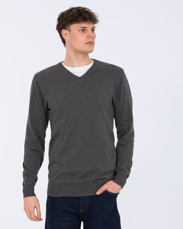2t Victor Tall Cotton V-Neck Jumper (charcoal)