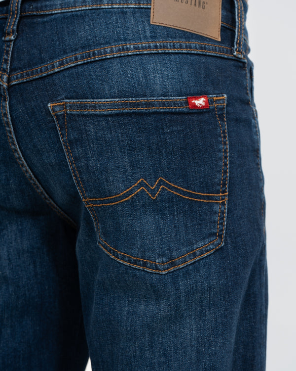 Mustang Big Sur Straight Fit Tall Jeans (mid wash)
