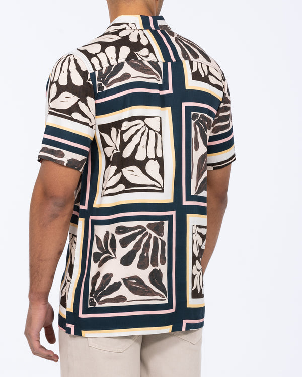 2t Musa Tall Short Sleeve Printed Revere Shirt (white pattern)