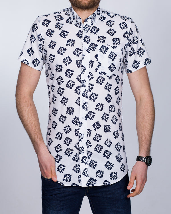 2t Slim Fit Short Sleeve Tall Shirt (white flowers)