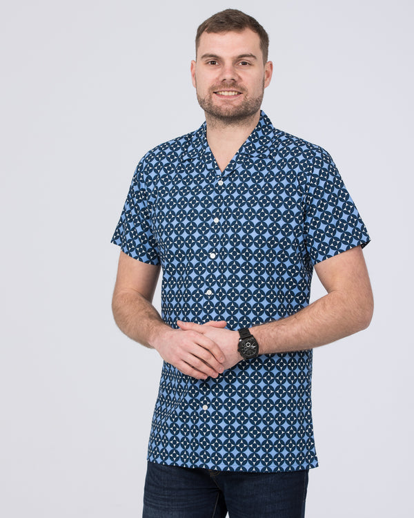 2t Slim Fit Tall Short Sleeve Revere Shirt (geometric)